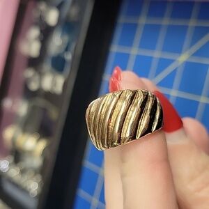 Angle Striped Gold Tone 1/2" Band